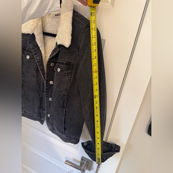 Sherpa Lined Black Denim Jacket - Picture 7 of 9